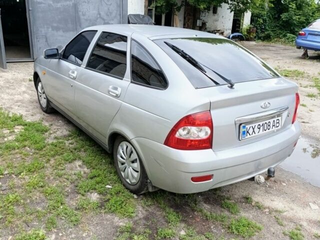 Сірий ВАЗ 2170 Priora, об'ємом двигуна 1.6 л та пробігом 259 тис. км за 2200 $, фото 1 на Automoto.ua