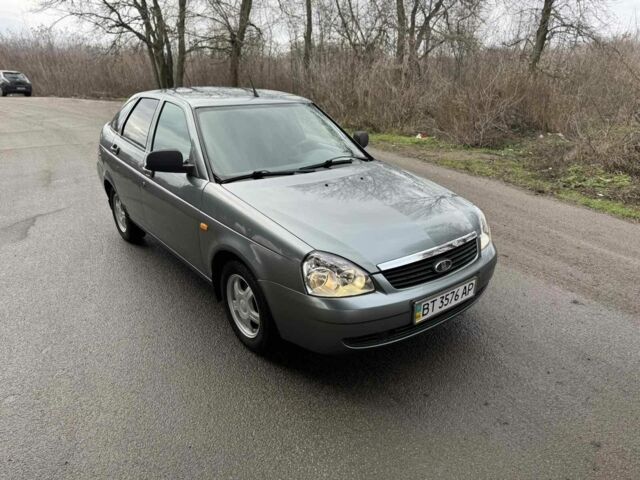 Сірий ВАЗ 2170 Priora, об'ємом двигуна 1.6 л та пробігом 76 тис. км за 3500 $, фото 1 на Automoto.ua