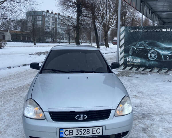 Сірий ВАЗ 2170 Priora, об'ємом двигуна 1.6 л та пробігом 195 тис. км за 2400 $, фото 1 на Automoto.ua
