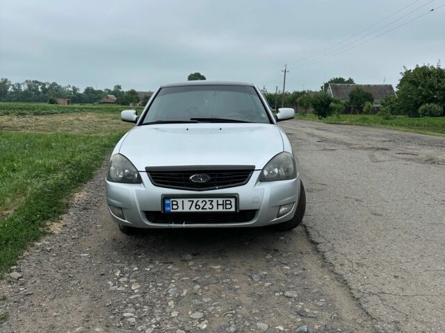 Сірий ВАЗ 2170 Priora, об'ємом двигуна 1.6 л та пробігом 250 тис. км за 2200 $, фото 1 на Automoto.ua