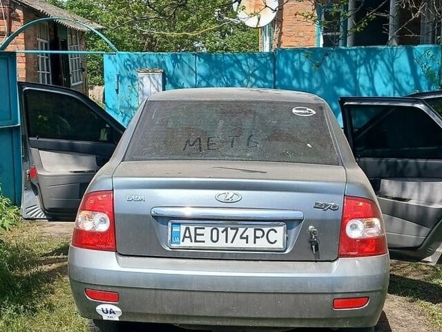 Серый ВАЗ 2170 Priora, объемом двигателя 1.6 л и пробегом 241 тыс. км за 2200 $, фото 1 на Automoto.ua