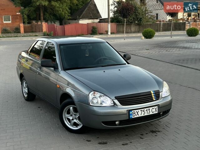Сірий ВАЗ 2170 Priora, об'ємом двигуна 1.6 л та пробігом 230 тис. км за 1950 $, фото 1 на Automoto.ua