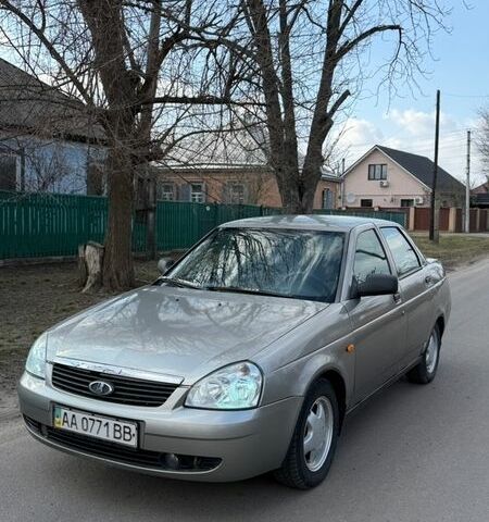 Сірий ВАЗ 2170 Priora, об'ємом двигуна 1.6 л та пробігом 201 тис. км за 2100 $, фото 1 на Automoto.ua