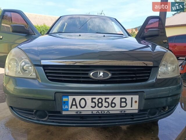 Сірий ВАЗ 2170 Priora, об'ємом двигуна 1.6 л та пробігом 209 тис. км за 2000 $, фото 1 на Automoto.ua