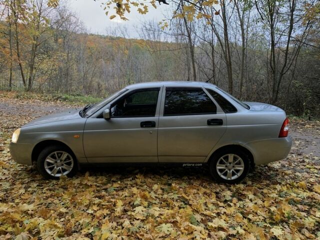 Сірий ВАЗ 2170 Priora, об'ємом двигуна 1.6 л та пробігом 240 тис. км за 2200 $, фото 1 на Automoto.ua