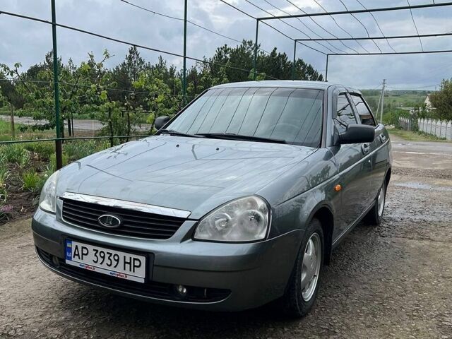Серый ВАЗ 2170 Priora, объемом двигателя 1.6 л и пробегом 143 тыс. км за 3300 $, фото 1 на Automoto.ua
