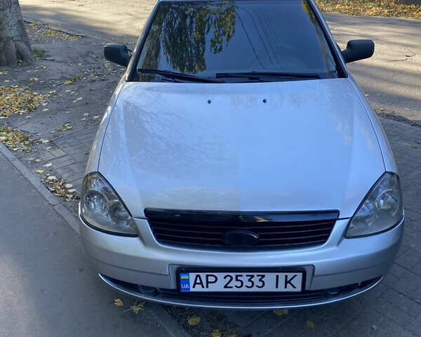 Серый ВАЗ 2170 Priora, объемом двигателя 1.6 л и пробегом 365 тыс. км за 2650 $, фото 1 на Automoto.ua