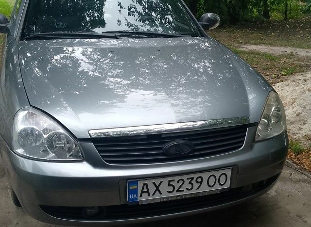 Серый ВАЗ 2170 Priora, объемом двигателя 1.6 л и пробегом 122 тыс. км за 2900 $, фото 1 на Automoto.ua