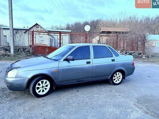 Сірий ВАЗ 2170 Priora, об'ємом двигуна 1.6 л та пробігом 200 тис. км за 2000 $, фото 1 на Automoto.ua