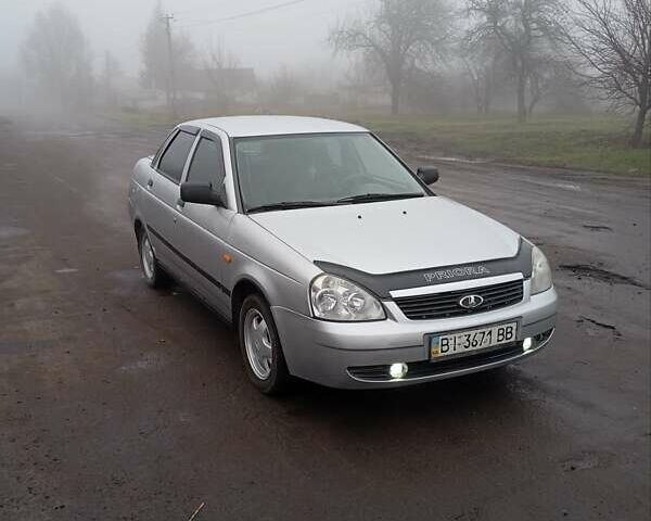 Серый ВАЗ 2170 Priora, объемом двигателя 1.6 л и пробегом 130 тыс. км за 2450 $, фото 1 на Automoto.ua