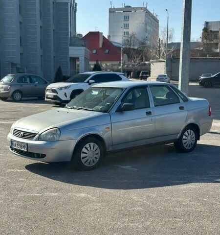 Серый ВАЗ 2170 Priora, объемом двигателя 1.6 л и пробегом 265 тыс. км за 1600 $, фото 1 на Automoto.ua