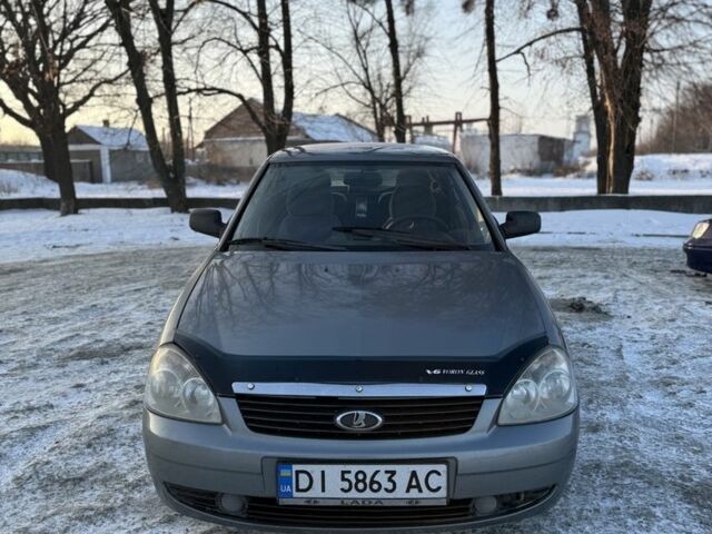 Серый ВАЗ 2170 Priora, объемом двигателя 1.6 л и пробегом 240 тыс. км за 2550 $, фото 1 на Automoto.ua