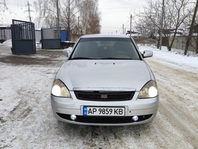 Сірий ВАЗ 2170 Priora, об'ємом двигуна 1.6 л та пробігом 170 тис. км за 2550 $, фото 1 на Automoto.ua