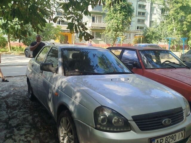 Сірий ВАЗ 2170 Priora, об'ємом двигуна 1.6 л та пробігом 100 тис. км за 1502 $, фото 1 на Automoto.ua