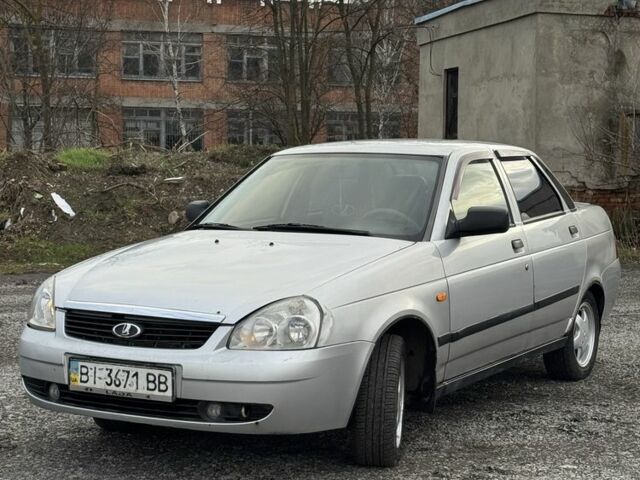 Серый ВАЗ 2170 Priora, объемом двигателя 1.6 л и пробегом 130 тыс. км за 1850 $, фото 1 на Automoto.ua