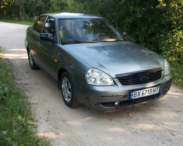 Серый ВАЗ 2170 Priora, объемом двигателя 1.6 л и пробегом 180 тыс. км за 1800 $, фото 1 на Automoto.ua