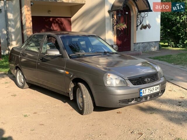 Серый ВАЗ 2170 Priora, объемом двигателя 1.6 л и пробегом 287 тыс. км за 1500 $, фото 1 на Automoto.ua