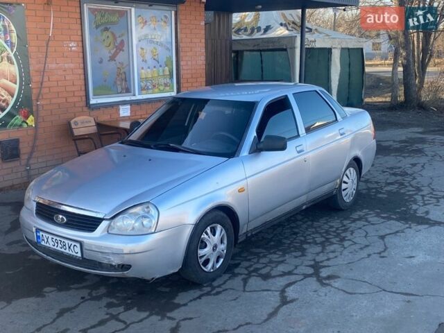 Сірий ВАЗ 2170 Priora, об'ємом двигуна 1.6 л та пробігом 350 тис. км за 1500 $, фото 1 на Automoto.ua