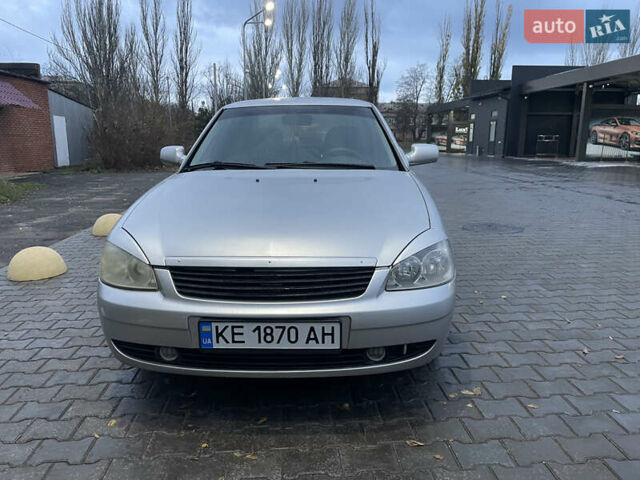 Сірий ВАЗ 2170 Priora, об'ємом двигуна 1.6 л та пробігом 235 тис. км за 2400 $, фото 1 на Automoto.ua