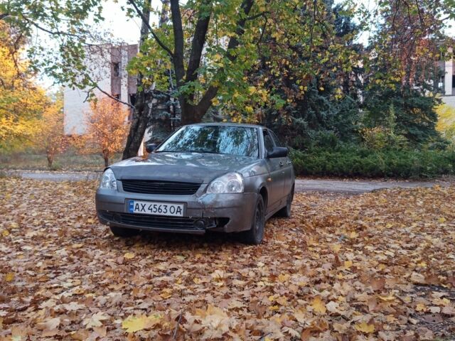 Серый ВАЗ 2170 Priora, объемом двигателя 1.6 л и пробегом 111 тыс. км за 922 $, фото 1 на Automoto.ua