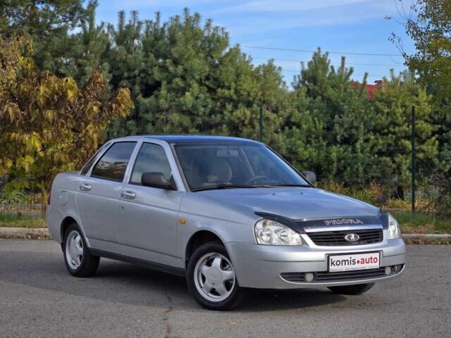 Серый ВАЗ 2170 Priora, объемом двигателя 1.6 л и пробегом 125 тыс. км за 1799 $, фото 1 на Automoto.ua