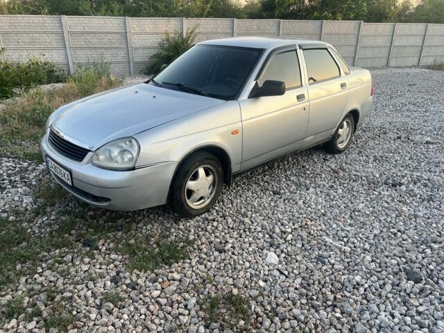 Сірий ВАЗ 2170 Priora, об'ємом двигуна 1.6 л та пробігом 150 тис. км за 1700 $, фото 1 на Automoto.ua