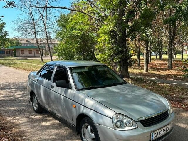 Сірий ВАЗ 2170 Priora, об'ємом двигуна 1.6 л та пробігом 188 тис. км за 2200 $, фото 1 на Automoto.ua
