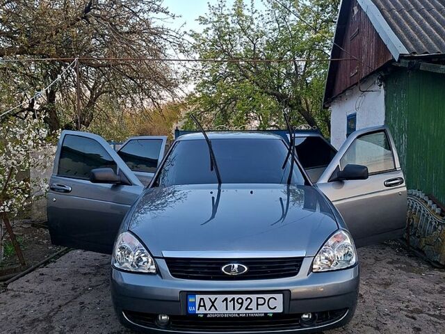 Сірий ВАЗ 2170 Priora, об'ємом двигуна 1.6 л та пробігом 271 тис. км за 3500 $, фото 1 на Automoto.ua