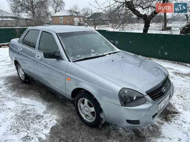 Сірий ВАЗ 2170 Priora, об'ємом двигуна 1.6 л та пробігом 225 тис. км за 2500 $, фото 1 на Automoto.ua