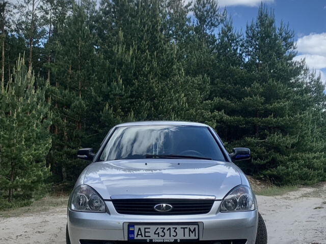 Серый ВАЗ 2170 Priora, объемом двигателя 1.6 л и пробегом 94 тыс. км за 3300 $, фото 1 на Automoto.ua