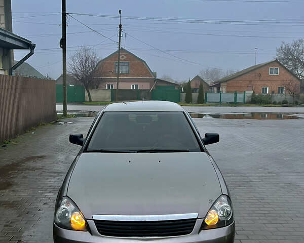 Сірий ВАЗ 2170 Priora, об'ємом двигуна 1.6 л та пробігом 270 тис. км за 2000 $, фото 1 на Automoto.ua