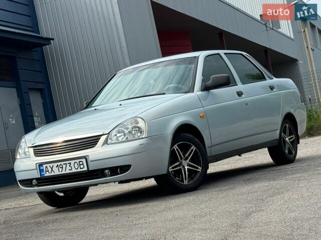 Сірий ВАЗ 2170 Priora, об'ємом двигуна 1.6 л та пробігом 171 тис. км за 2500 $, фото 1 на Automoto.ua