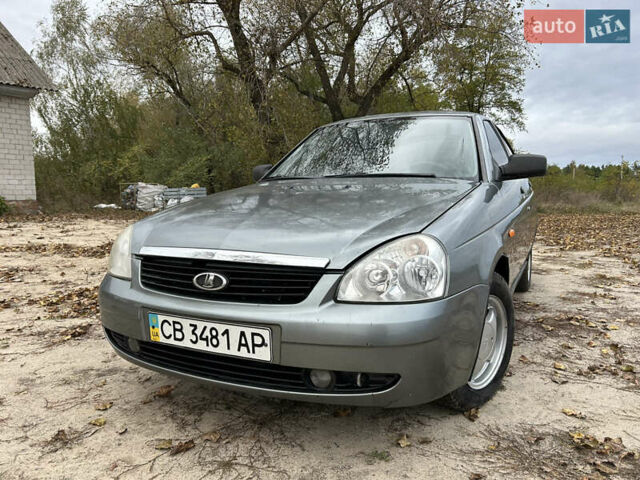 Серый ВАЗ 2170 Priora, объемом двигателя 1.6 л и пробегом 290 тыс. км за 2100 $, фото 1 на Automoto.ua