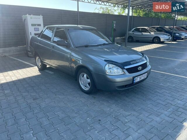Сірий ВАЗ 2170 Priora, об'ємом двигуна 1.6 л та пробігом 220 тис. км за 2250 $, фото 1 на Automoto.ua