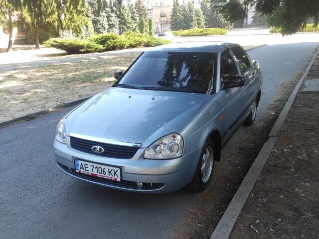 Сірий ВАЗ 2170 Priora, об'ємом двигуна 1.6 л та пробігом 145 тис. км за 2503 $, фото 1 на Automoto.ua