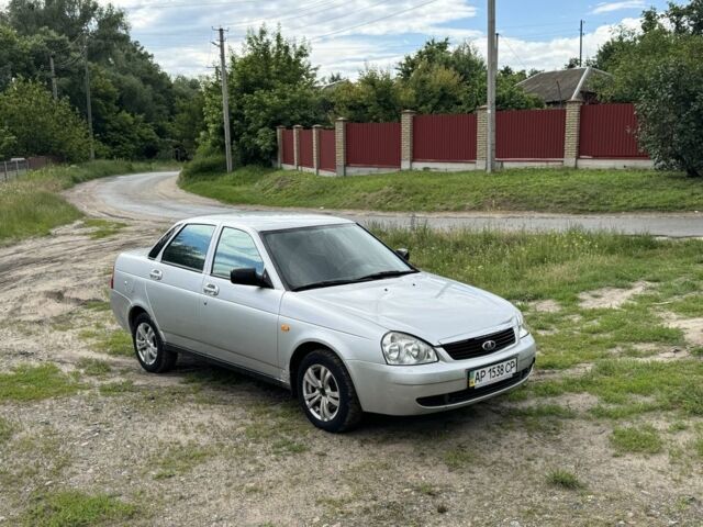 Сірий ВАЗ 2170 Priora, об'ємом двигуна 1.6 л та пробігом 140 тис. км за 1400 $, фото 1 на Automoto.ua