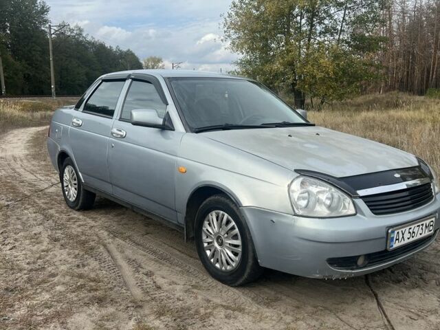 Сірий ВАЗ 2170 Priora, об'ємом двигуна 1.6 л та пробігом 210 тис. км за 1550 $, фото 1 на Automoto.ua