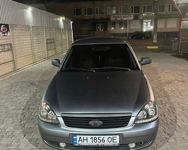 Серый ВАЗ 2170 Priora, объемом двигателя 1.6 л и пробегом 190 тыс. км за 2900 $, фото 1 на Automoto.ua
