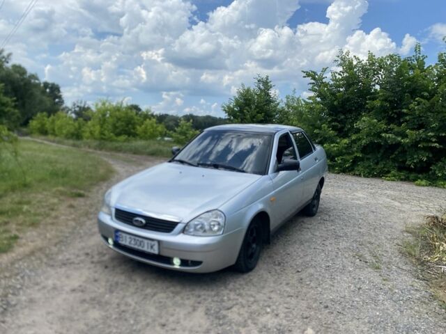 Сірий ВАЗ 2170 Priora, об'ємом двигуна 1.6 л та пробігом 240 тис. км за 2450 $, фото 1 на Automoto.ua