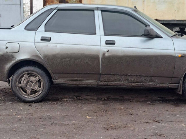 Сірий ВАЗ 2170 Priora, об'ємом двигуна 1.6 л та пробігом 190 тис. км за 2500 $, фото 1 на Automoto.ua
