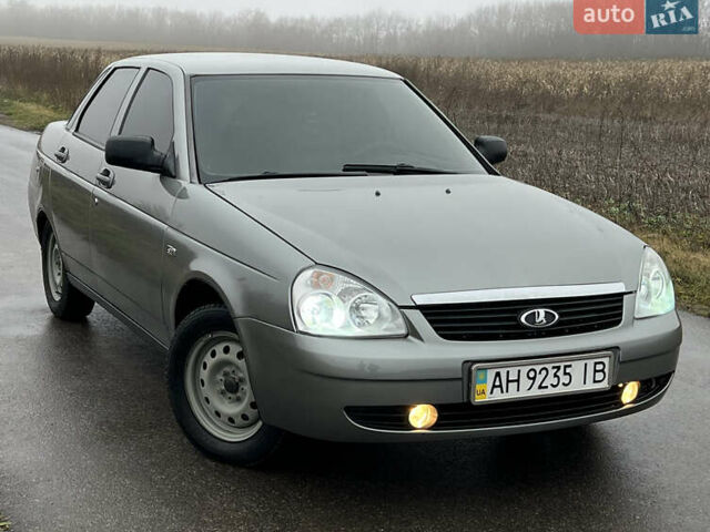 Сірий ВАЗ 2170 Priora, об'ємом двигуна 1.6 л та пробігом 90 тис. км за 2800 $, фото 1 на Automoto.ua