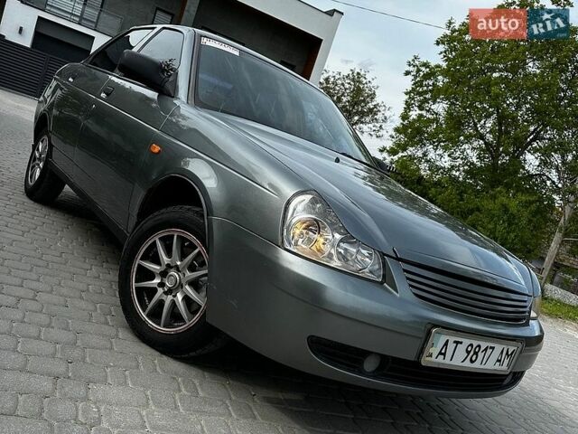 Серый ВАЗ 2170 Priora, объемом двигателя 1.6 л и пробегом 200 тыс. км за 1850 $, фото 1 на Automoto.ua