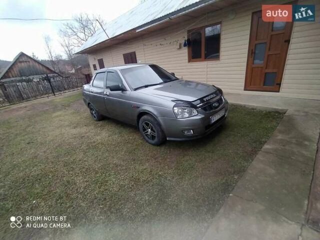 Серый ВАЗ 2170 Priora, объемом двигателя 1.6 л и пробегом 120 тыс. км за 3100 $, фото 1 на Automoto.ua