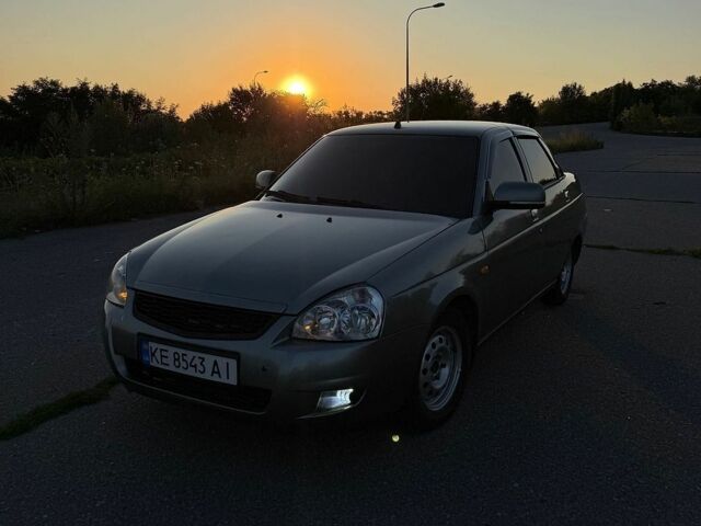 Сірий ВАЗ 2170 Priora, об'ємом двигуна 1.6 л та пробігом 338 тис. км за 2807 $, фото 1 на Automoto.ua