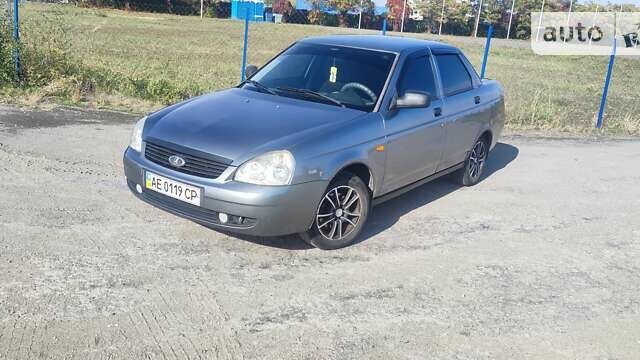 Серый ВАЗ 2170 Priora, объемом двигателя 1.6 л и пробегом 144 тыс. км за 3300 $, фото 1 на Automoto.ua