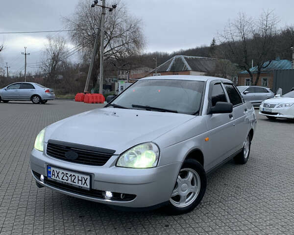 Сірий ВАЗ 2170 Priora, об'ємом двигуна 1.6 л та пробігом 137 тис. км за 3000 $, фото 1 на Automoto.ua