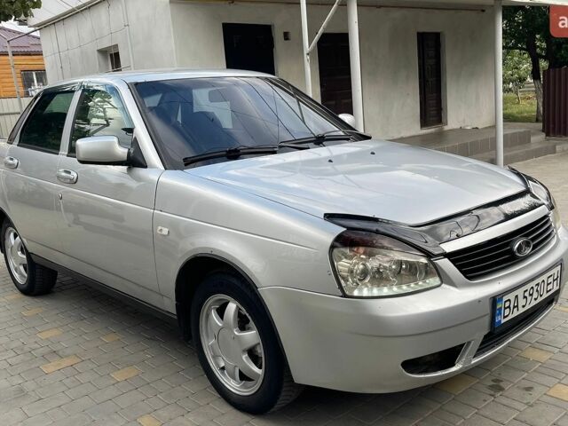 Сірий ВАЗ 2170 Priora, об'ємом двигуна 1.6 л та пробігом 240 тис. км за 2250 $, фото 1 на Automoto.ua