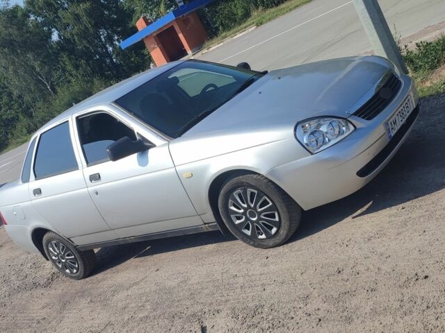 Сірий ВАЗ 2170 Priora, об'ємом двигуна 1.6 л та пробігом 105 тис. км за 2511 $, фото 1 на Automoto.ua
