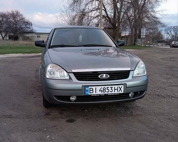 Серый ВАЗ 2170 Priora, объемом двигателя 1.6 л и пробегом 166 тыс. км за 3050 $, фото 1 на Automoto.ua