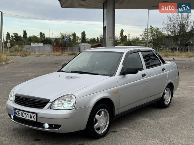 Сірий ВАЗ 2170 Priora, об'ємом двигуна 1.6 л та пробігом 198 тис. км за 2750 $, фото 1 на Automoto.ua